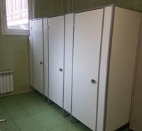 Туалетные кабины  Школа на Авивконструкторов