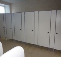 Туалетные кабины в казармах